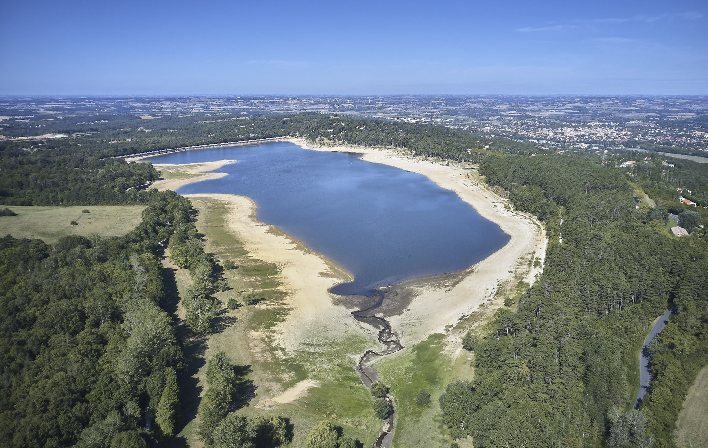 Barrage-Réservoir