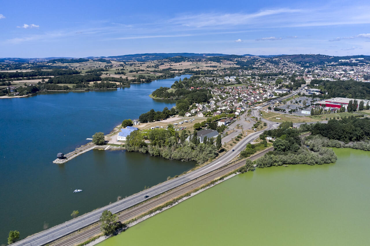 Les barrages-réservoirs du canal du Centre