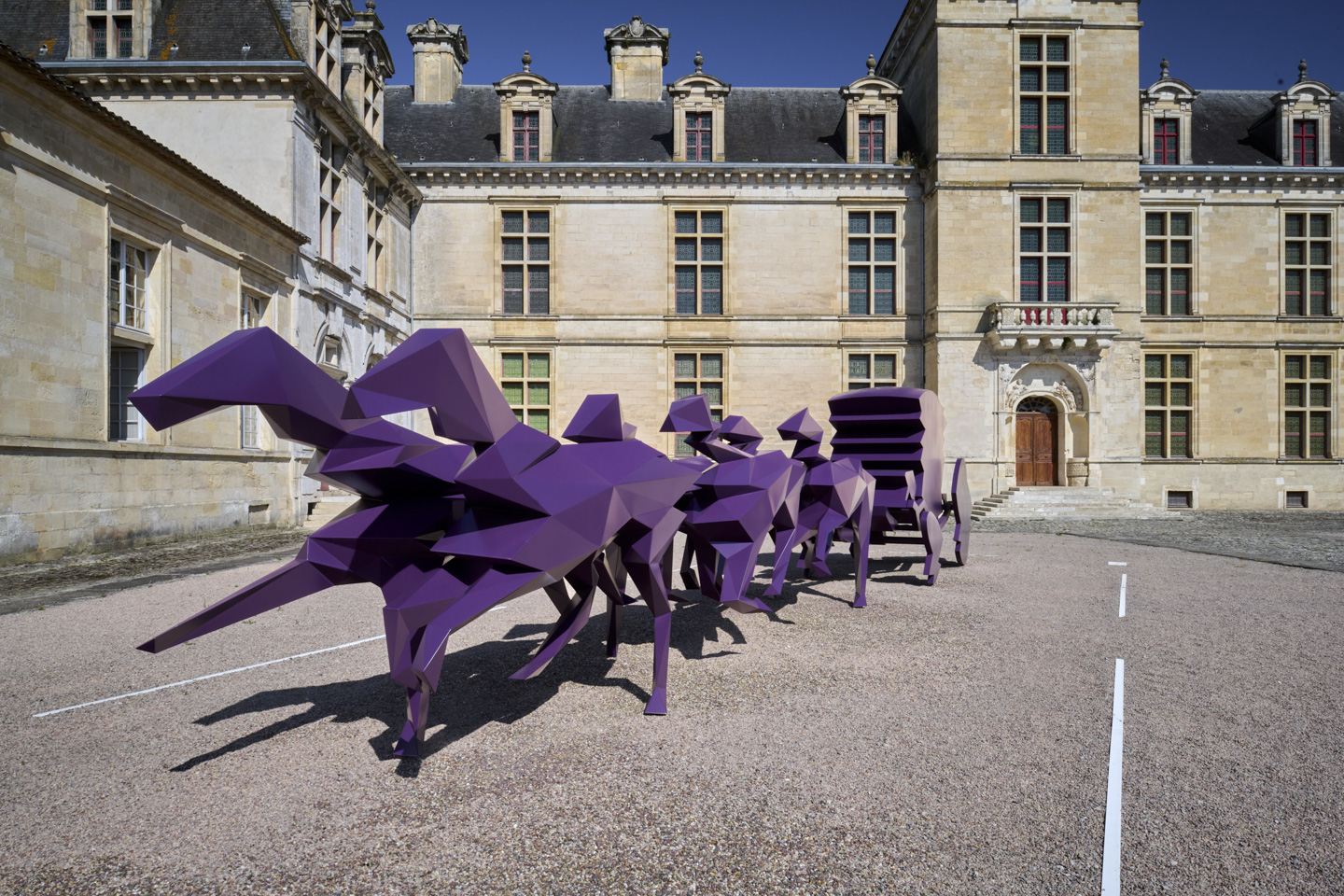 Le Carrosse de Xavier Veilhan au château de Cadillac