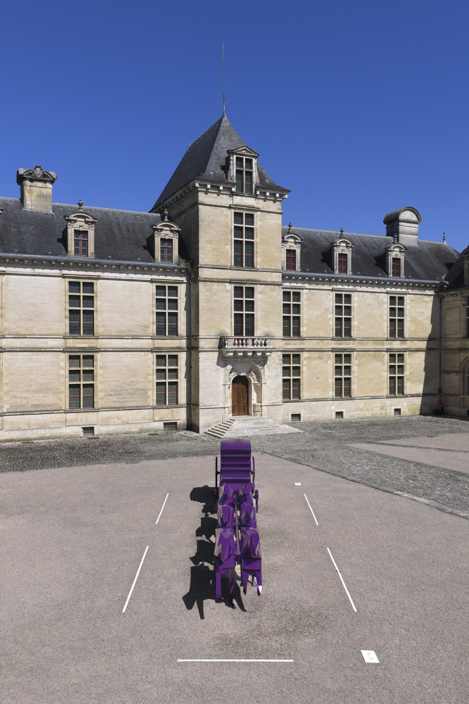 Le Carrosse de Xavier Veilhan au château de Cadillac